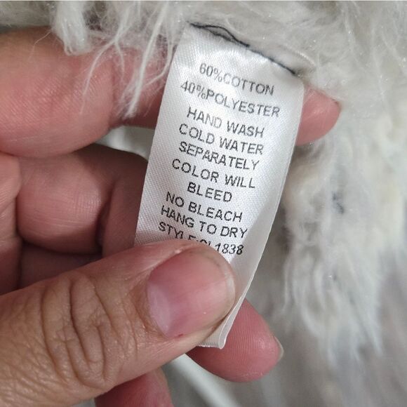 She and Sky open fleece vest size large - Picture 9 of 9